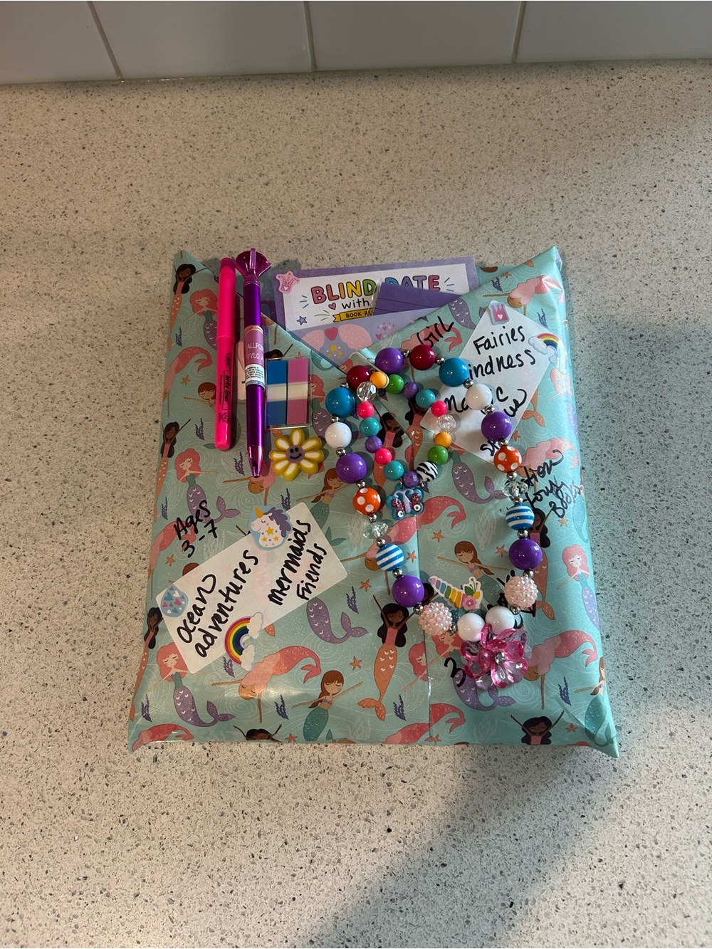 Blind Date with a Books for Girl Ages 3-7 Gift Set